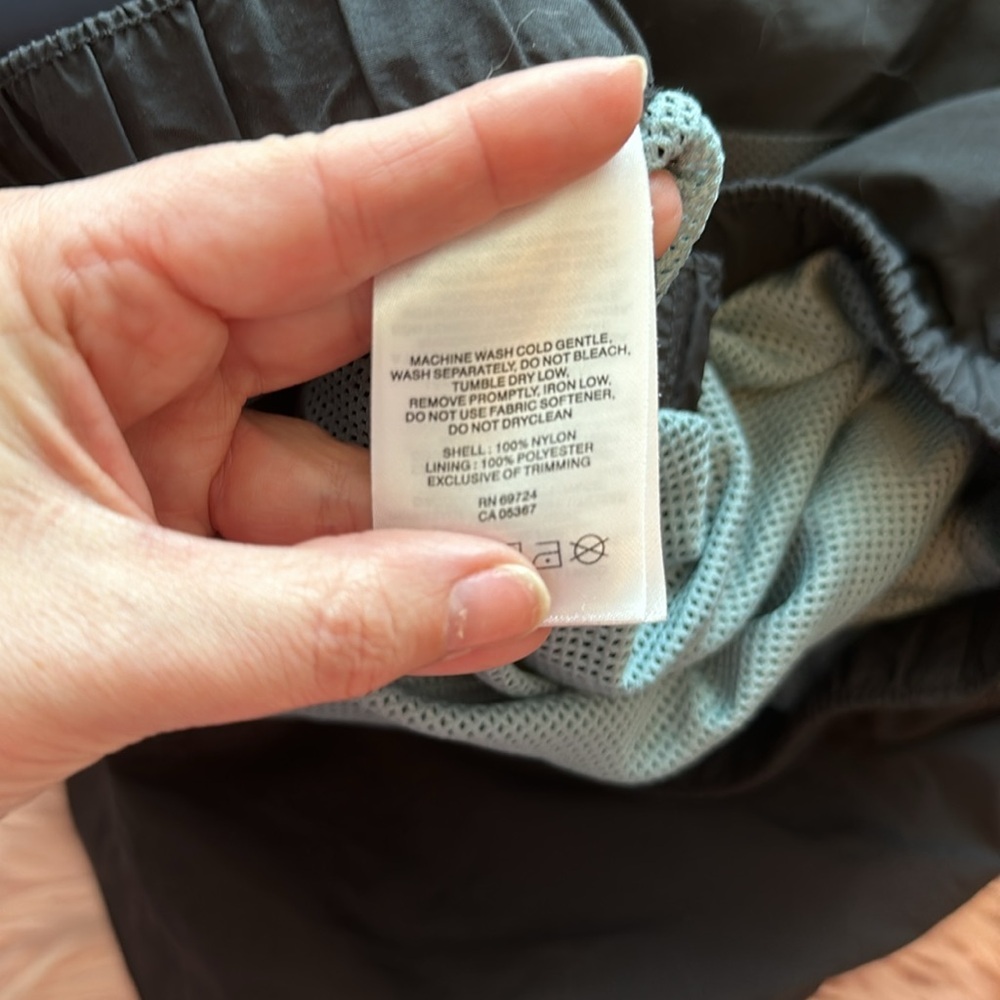 Columbia Black Summer Omni-shade SPF sun protection athletic mesh shorts Size L - Picture 4 of 4